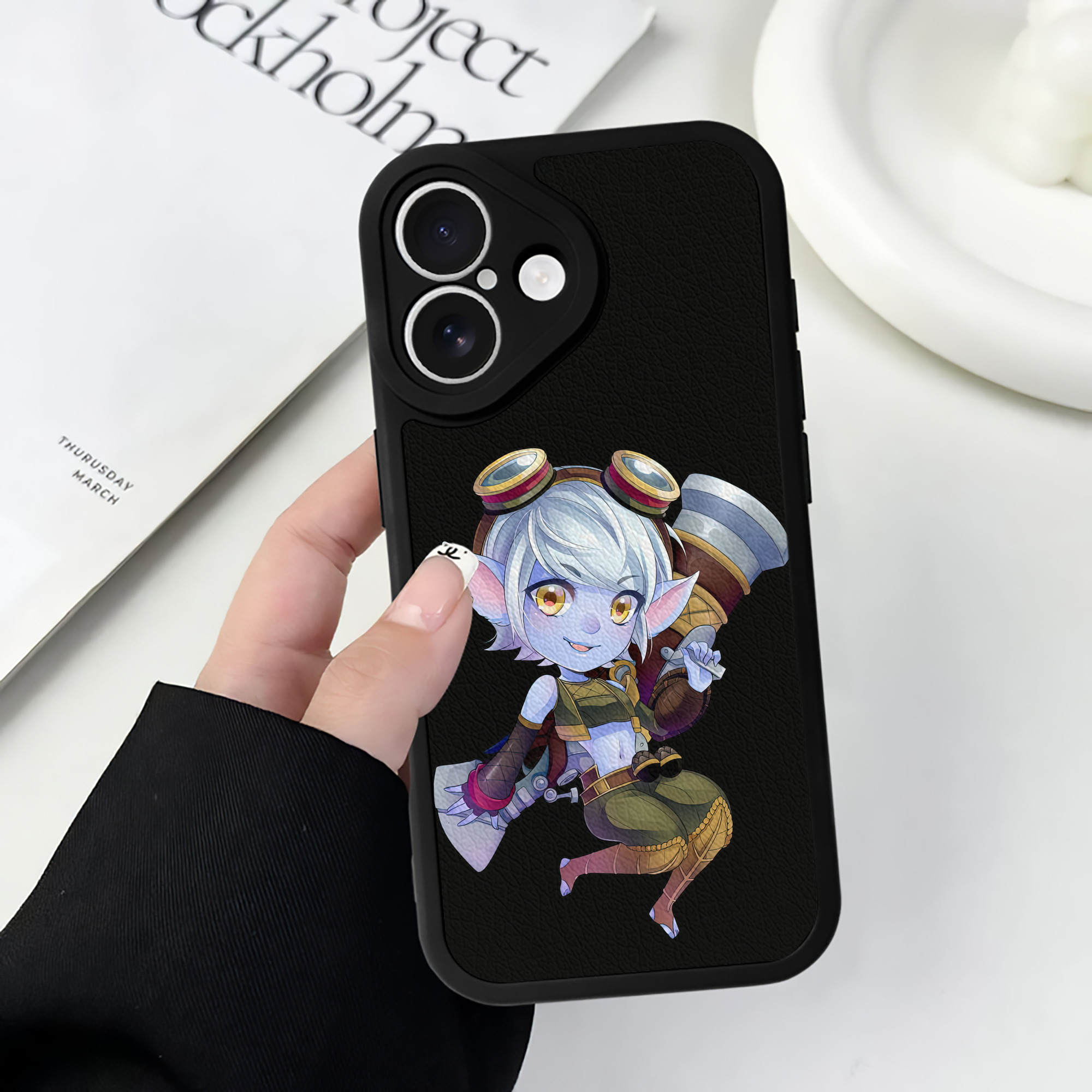 リーグ・オブ・レジェンド League of Legends LOL 【iPhone 16シリーズ対応】シリコンスマホケース（レザー調） 材質：シリコン